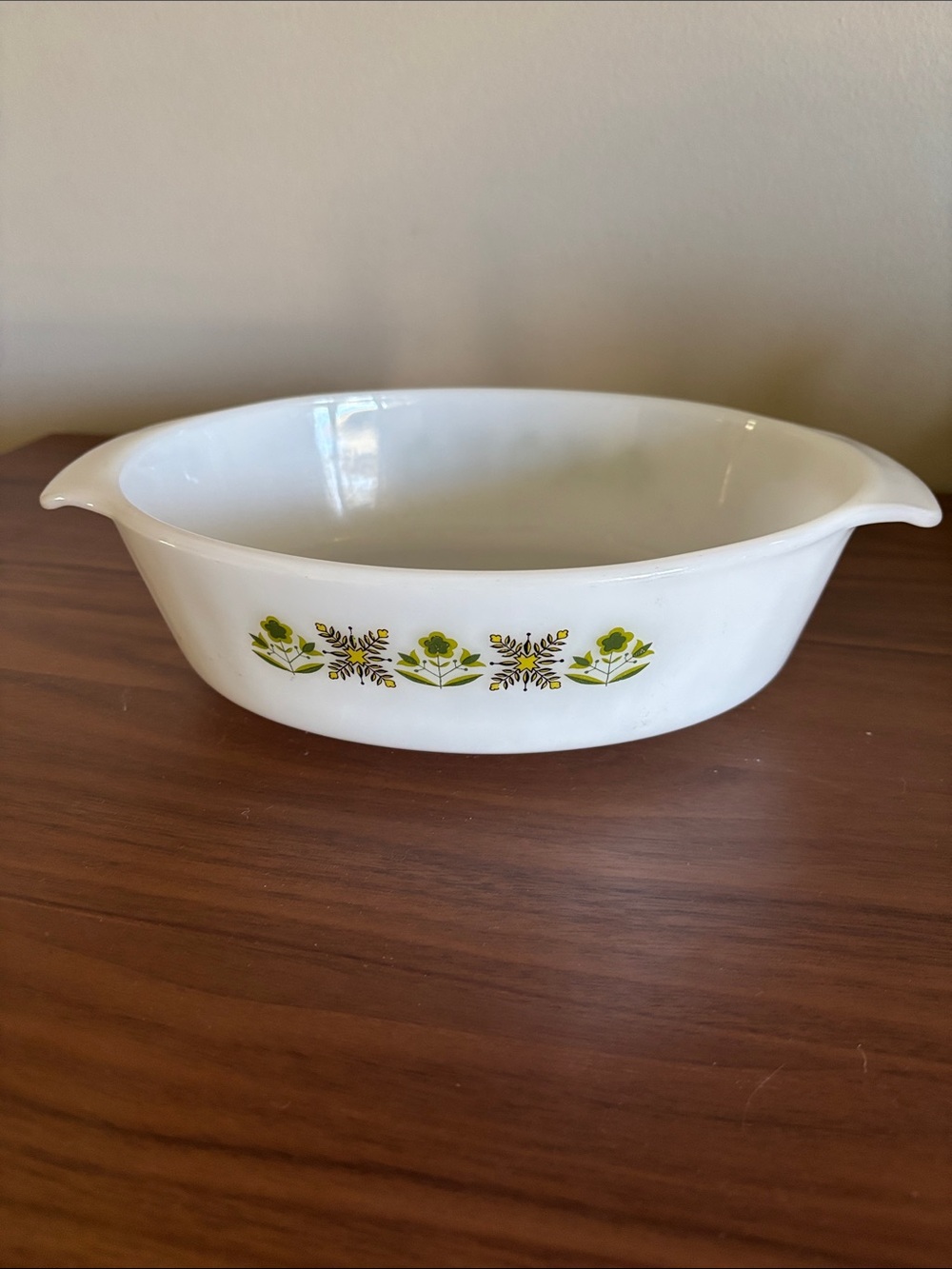Vintage fire king 1.5qt meadow green oval casserole.